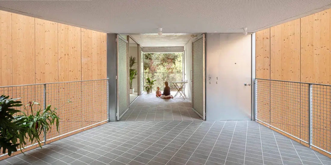 Social Housing Torre Baró © Adrià Goula