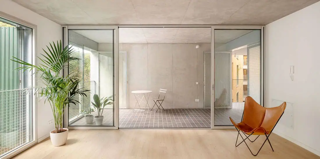 Social Housing Torre Baró © Adrià Goula