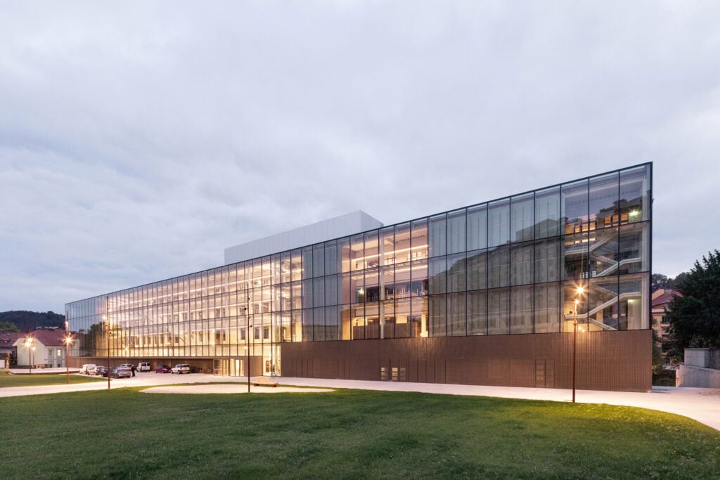 Center Rog © Ana Skobe