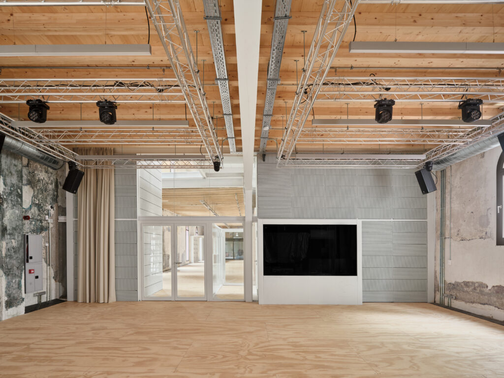 © Palo Alto Incubator. TALLER 9s ARQUITECTES. Photo: Adrià Goula Sardà