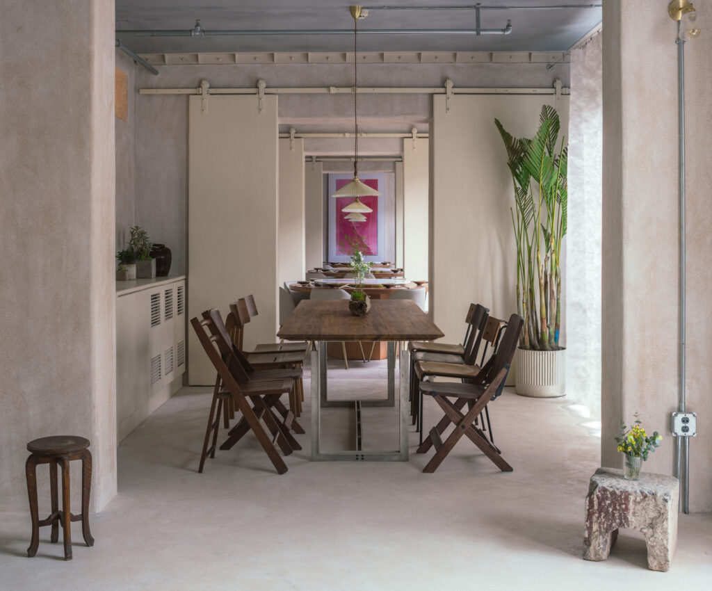 Chinese Restaurant ©Runzi Zhu